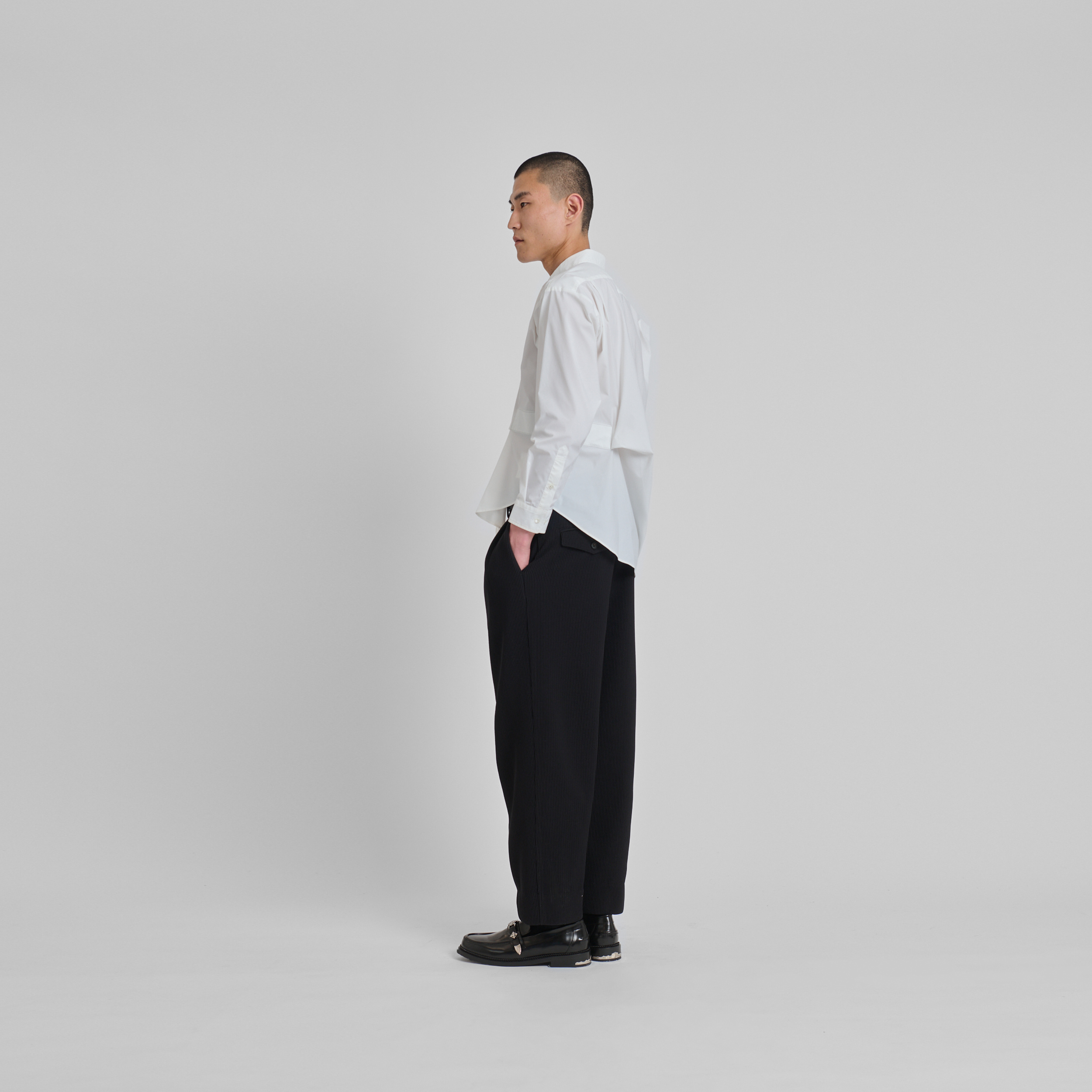 Future Present - SODUK | Wrinkled Shirt