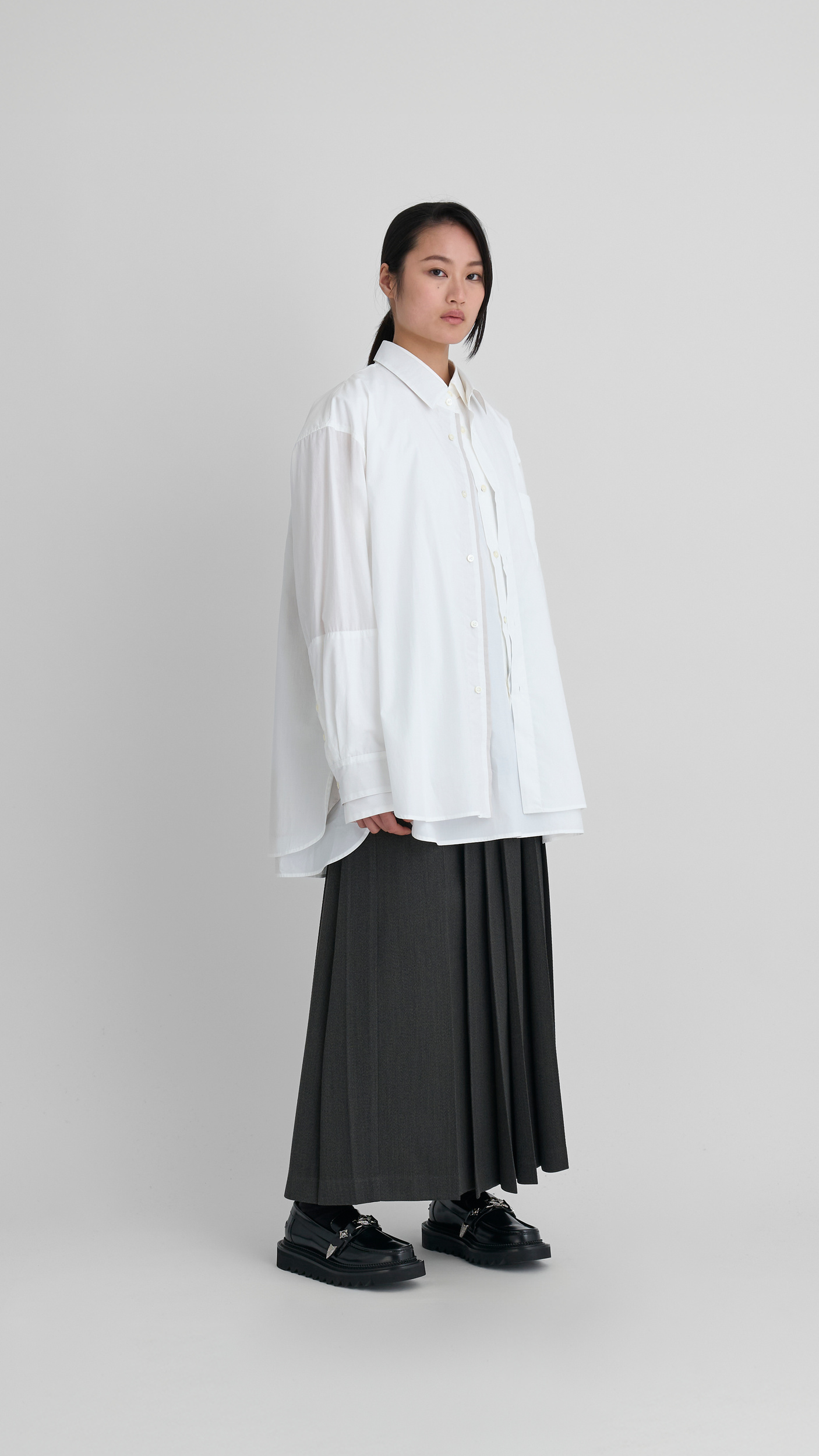 シャツ toggle Oversized Layered Shirt (White) 1212_405fdfd343-h_ssstein-