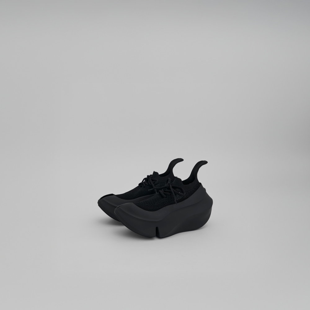 Future Present - GROUNDS | Orca Black x Black