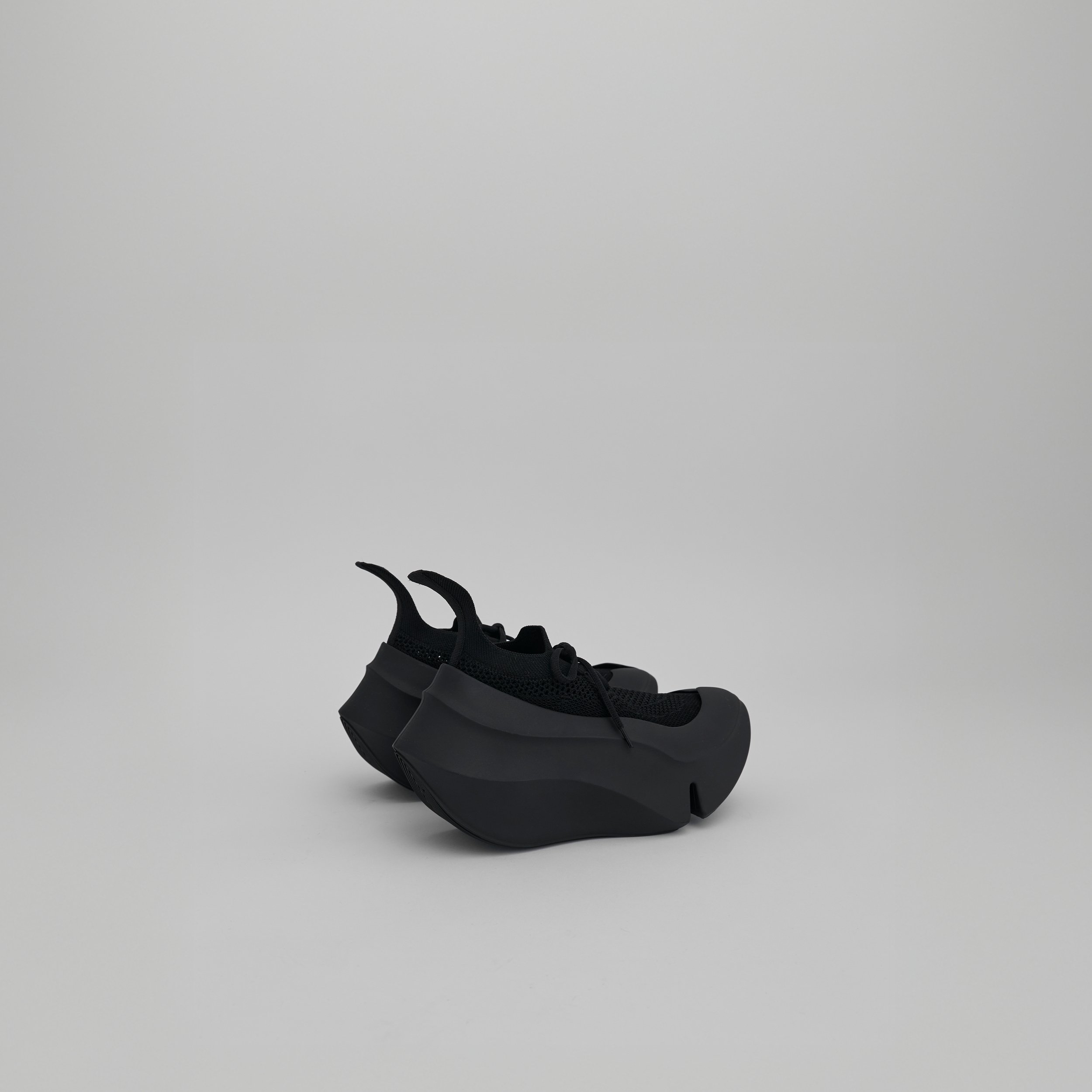 Grounds Orca black white × black Future Present - GROUNDS | Orca Black x Black