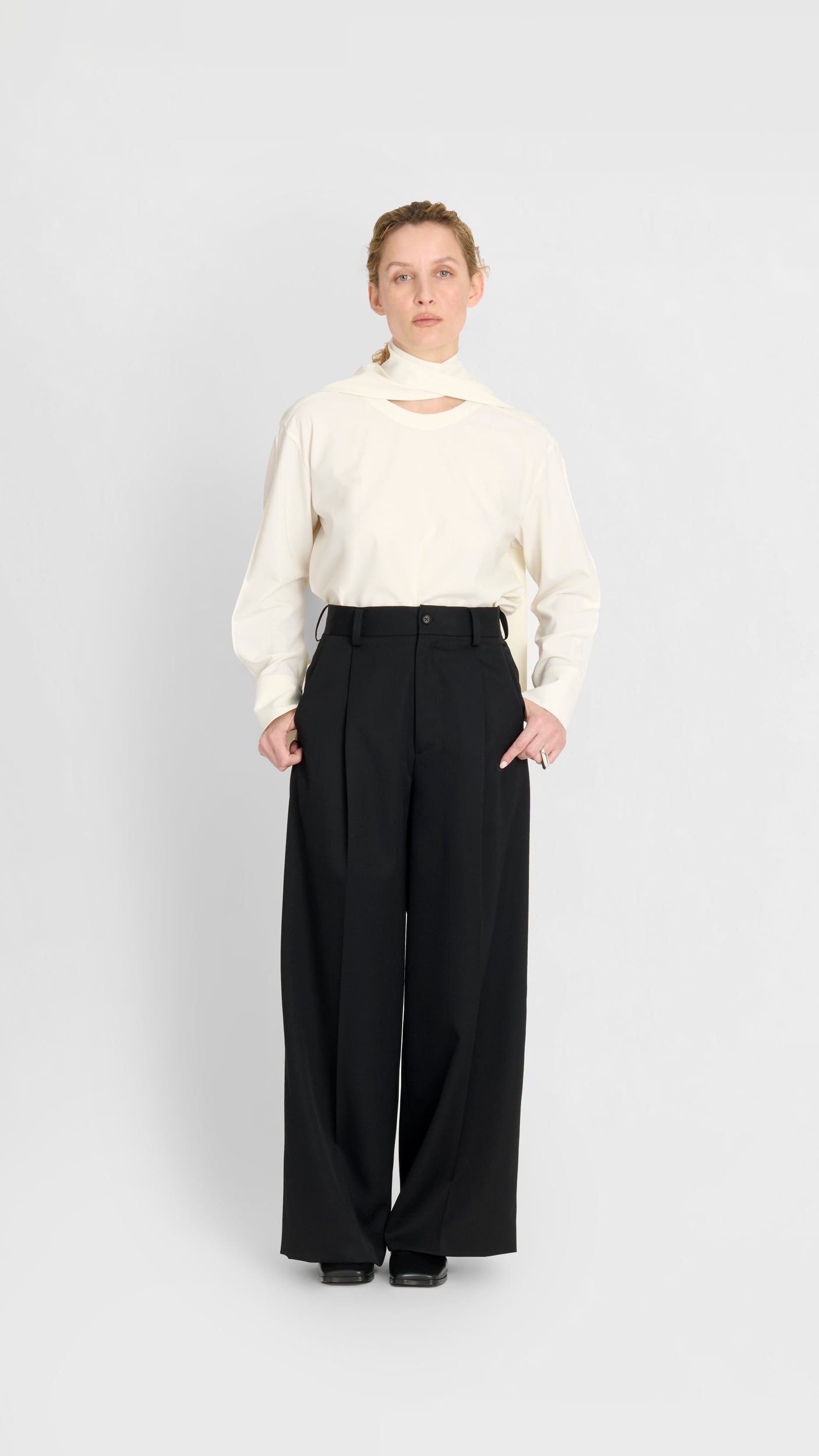 貴重！double plain weave oversized trousers Future Present - SSSTEIN | Double Weave Cotton Round Trousers