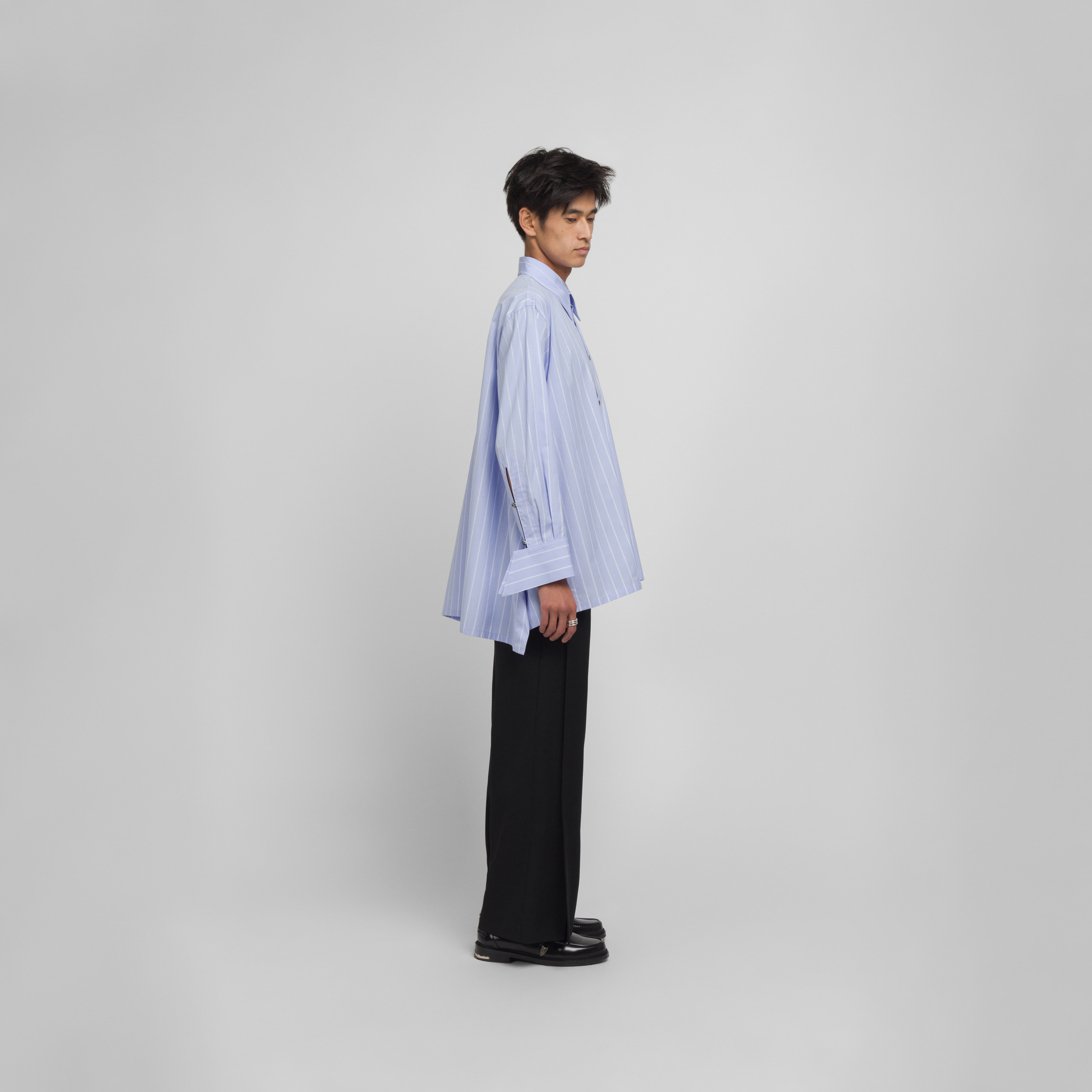 Future Present - UJOH | Square Hem Shirt