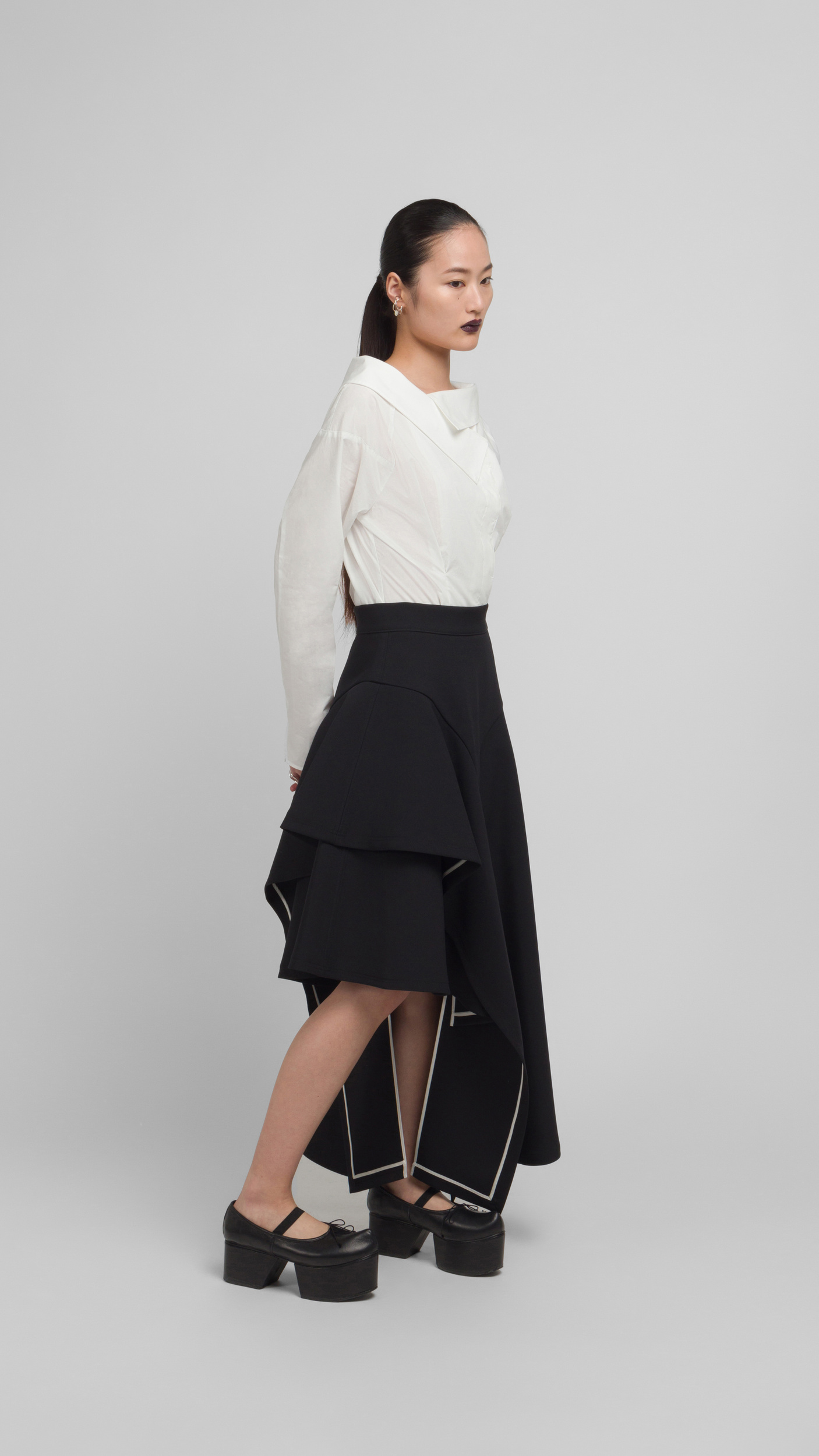 お歳暮・冬ギフト 特集2025 通販  UJOH Romdom Hem Skirt スカート