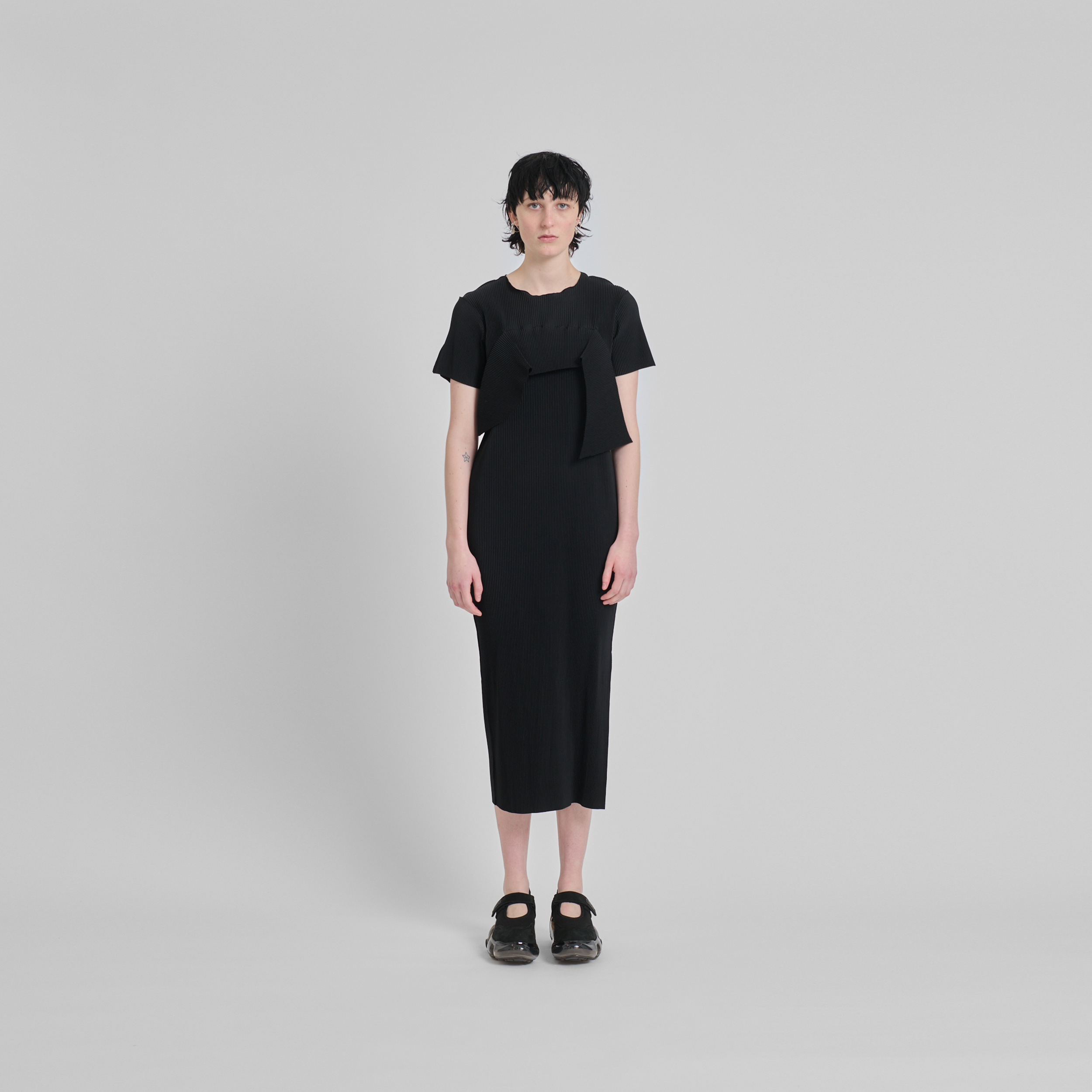 knee length dresses for ladies Kotohayokozawa Todo Sheer Layered Short Sleeve Dress Dk.Green  OKURA